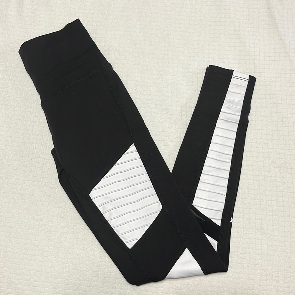 Alo Black Leggings, White Patches